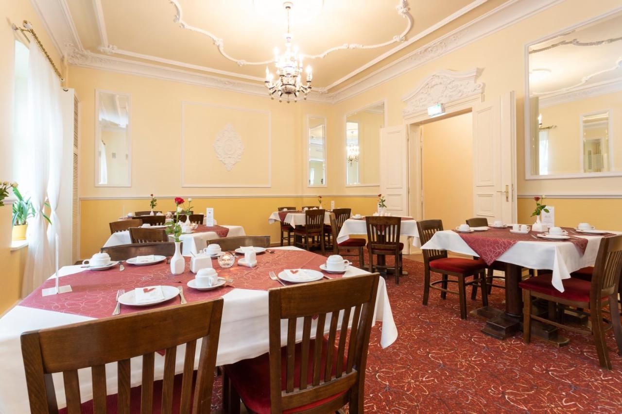 Palais Am Kleistpark Hotel Франкфурт на Одер Екстериор снимка
