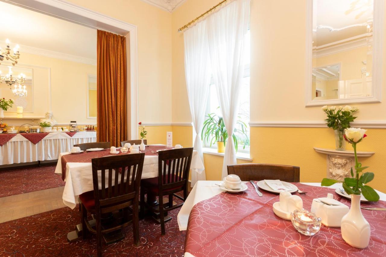 Palais Am Kleistpark Hotel Франкфурт на Одер Екстериор снимка