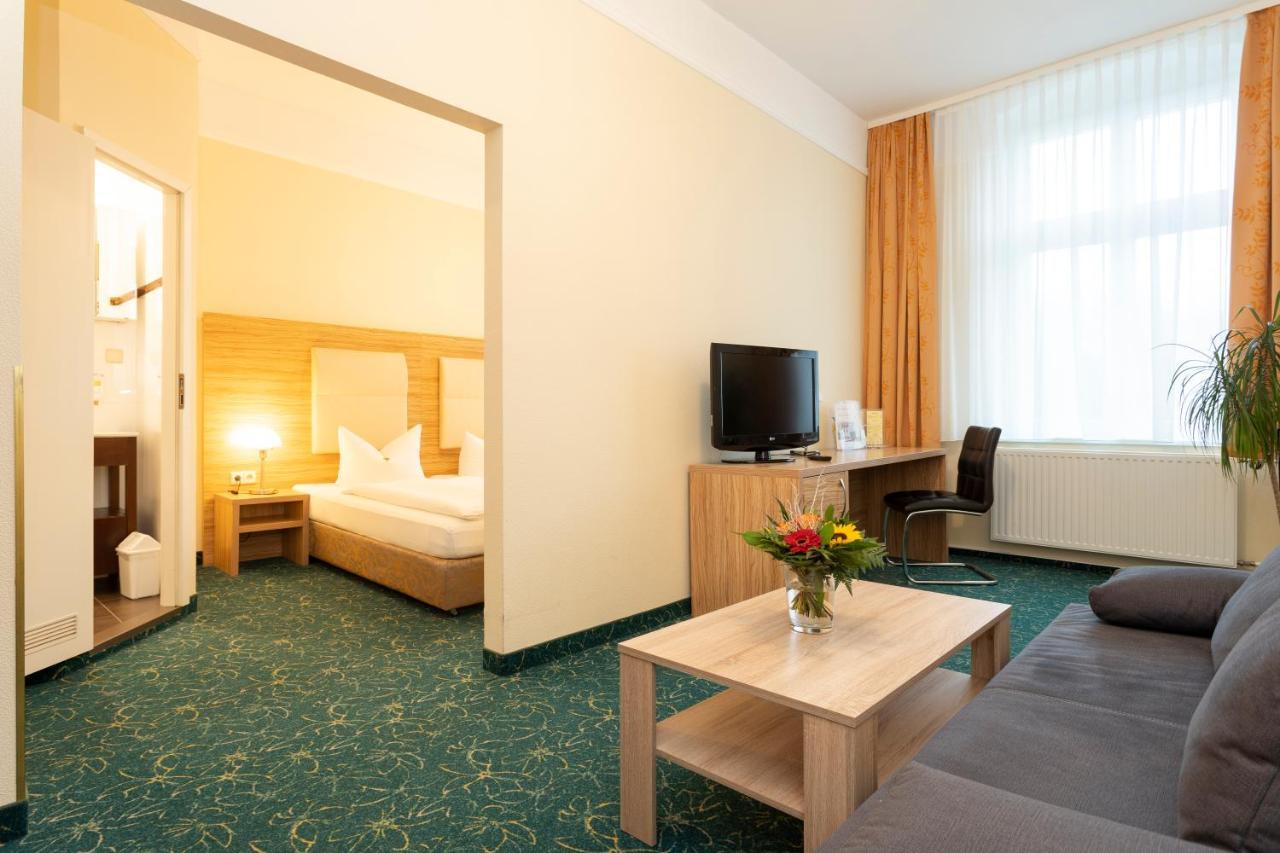 Palais Am Kleistpark Hotel Франкфурт на Одер Екстериор снимка
