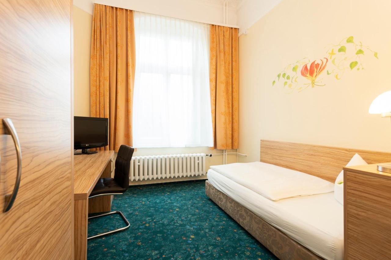 Palais Am Kleistpark Hotel Франкфурт на Одер Екстериор снимка
