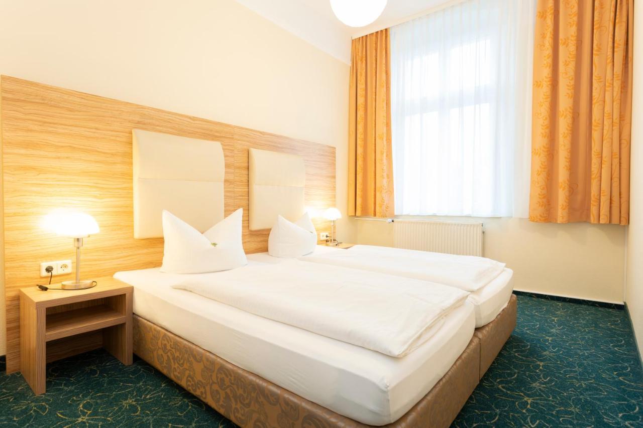 Palais Am Kleistpark Hotel Франкфурт на Одер Екстериор снимка